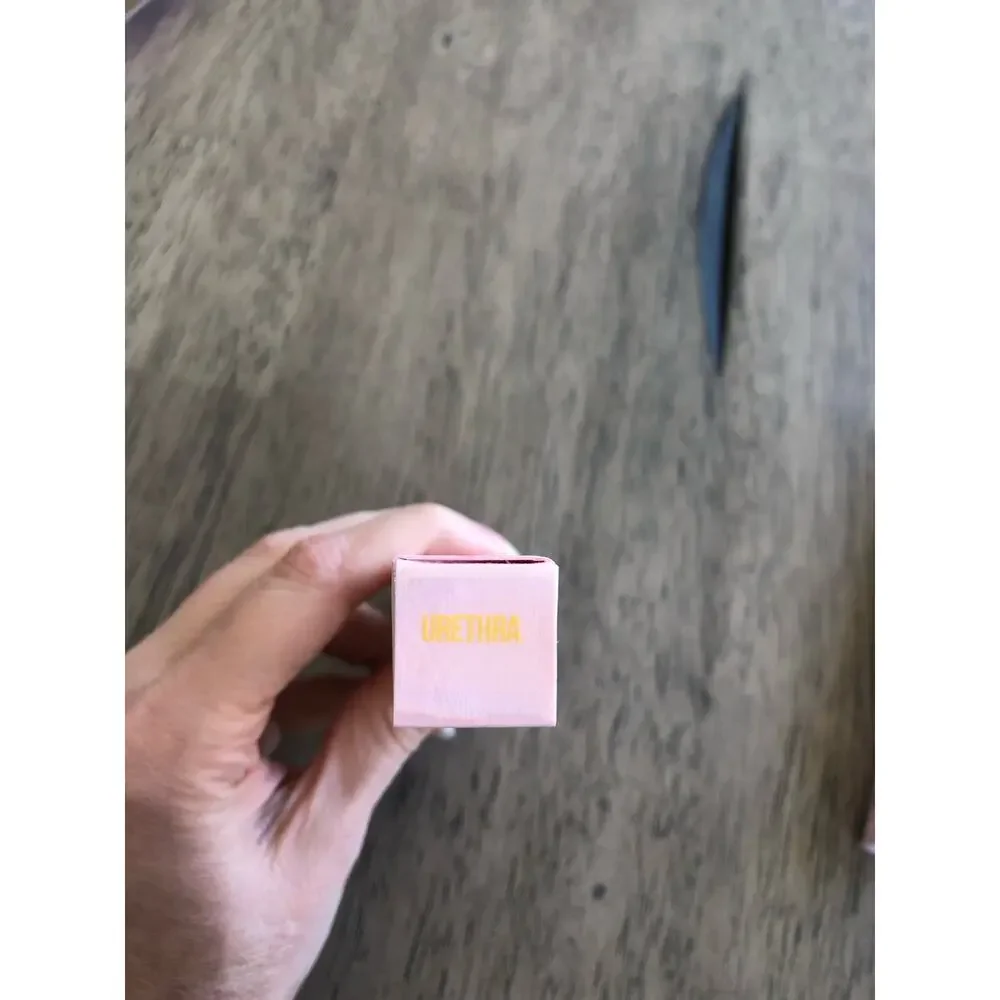 Jeffree Star Supreme Gloss in Urethra